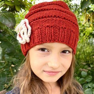 Girls Hand Knit Orange Beanie Side Crochet Flower Age 6-9 Handmade Microfiber